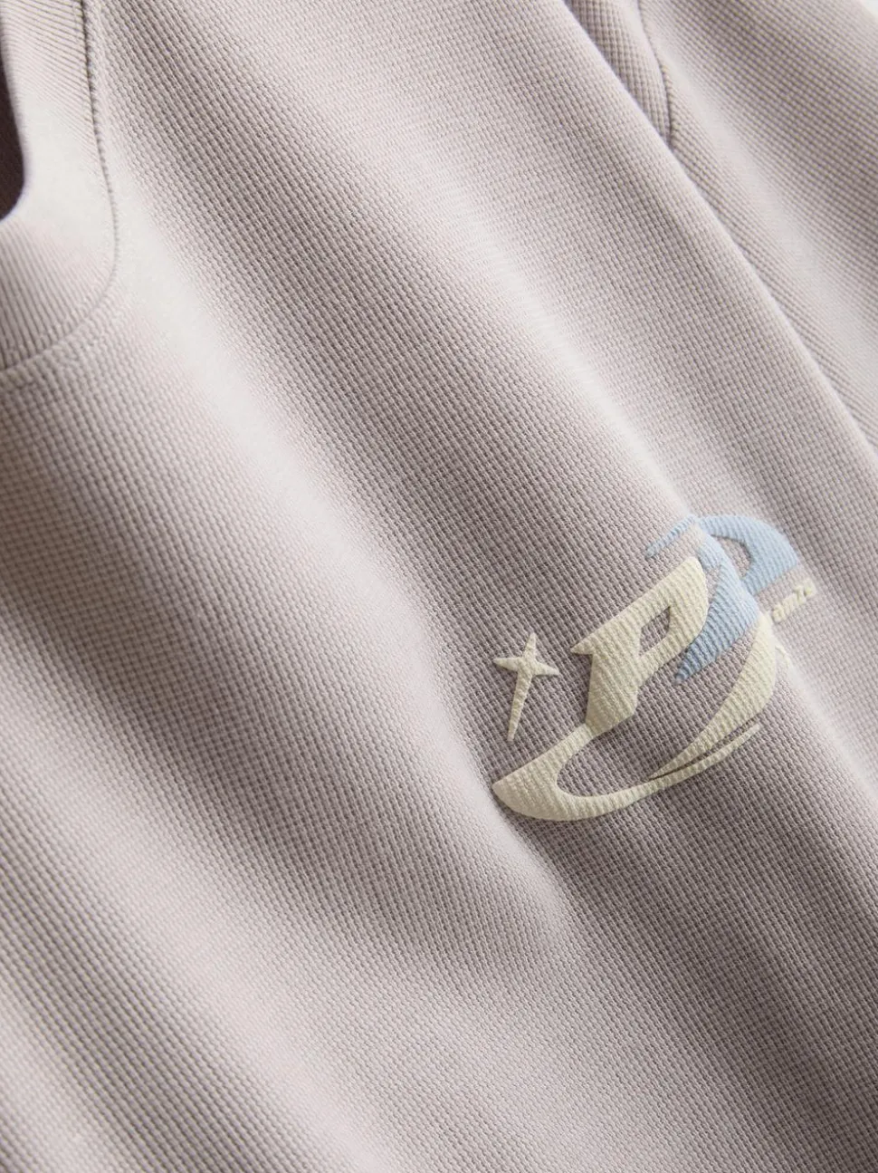 Strukturiertes T-Shirt mit Logo-Grafik