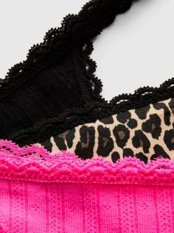 Tangas mit Spitzenbesatz, 3er-Pack