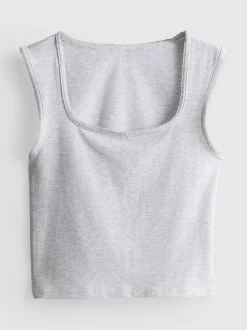 Tanktop mit hohem Baumwollanteil und Bogenkante