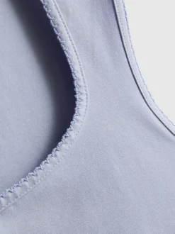 Tanktop mit hohem Baumwollanteil und Bogenkante