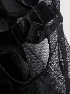 „The Edit“ Body mit floraler Spitze