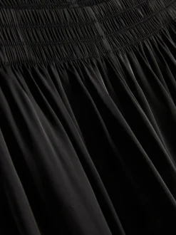 „The Edit“ Hose aus Satin mit weitem Bein
