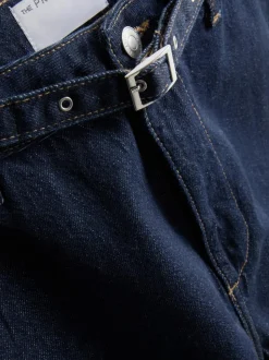 „The Edit“ Jeans mit weitem Bein und Gürtel