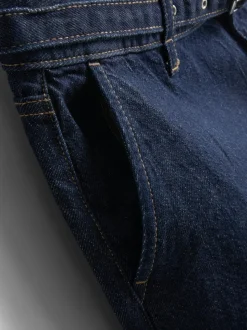 „The Edit“ Jeans mit weitem Bein und Gürtel