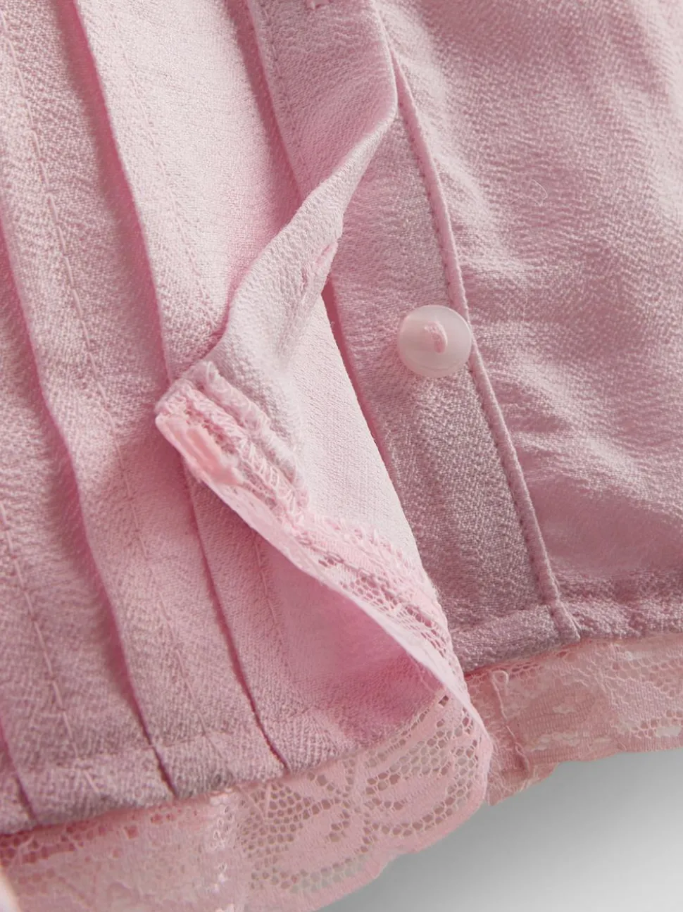 The Primark Scene | Babydoll-Trägertop mit Spitzenmuster