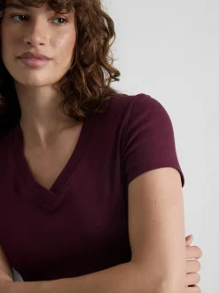 The Primark Scene | Baby-T-Shirt mit hohem Baumwollanteil und V-Ausschnitt
