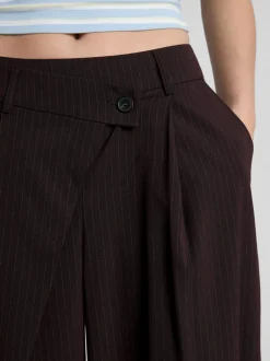 The Primark Scene | Hose mit Nadelstreifen und asymmetrischem Bund