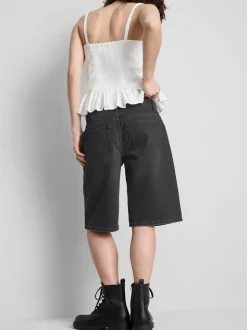 The Primark Scene | Nietenbesetzte Jorts aus Baumwoll-Denim