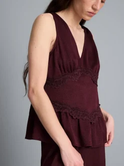 Top in Knitteroptik mit V-Ausschnitt