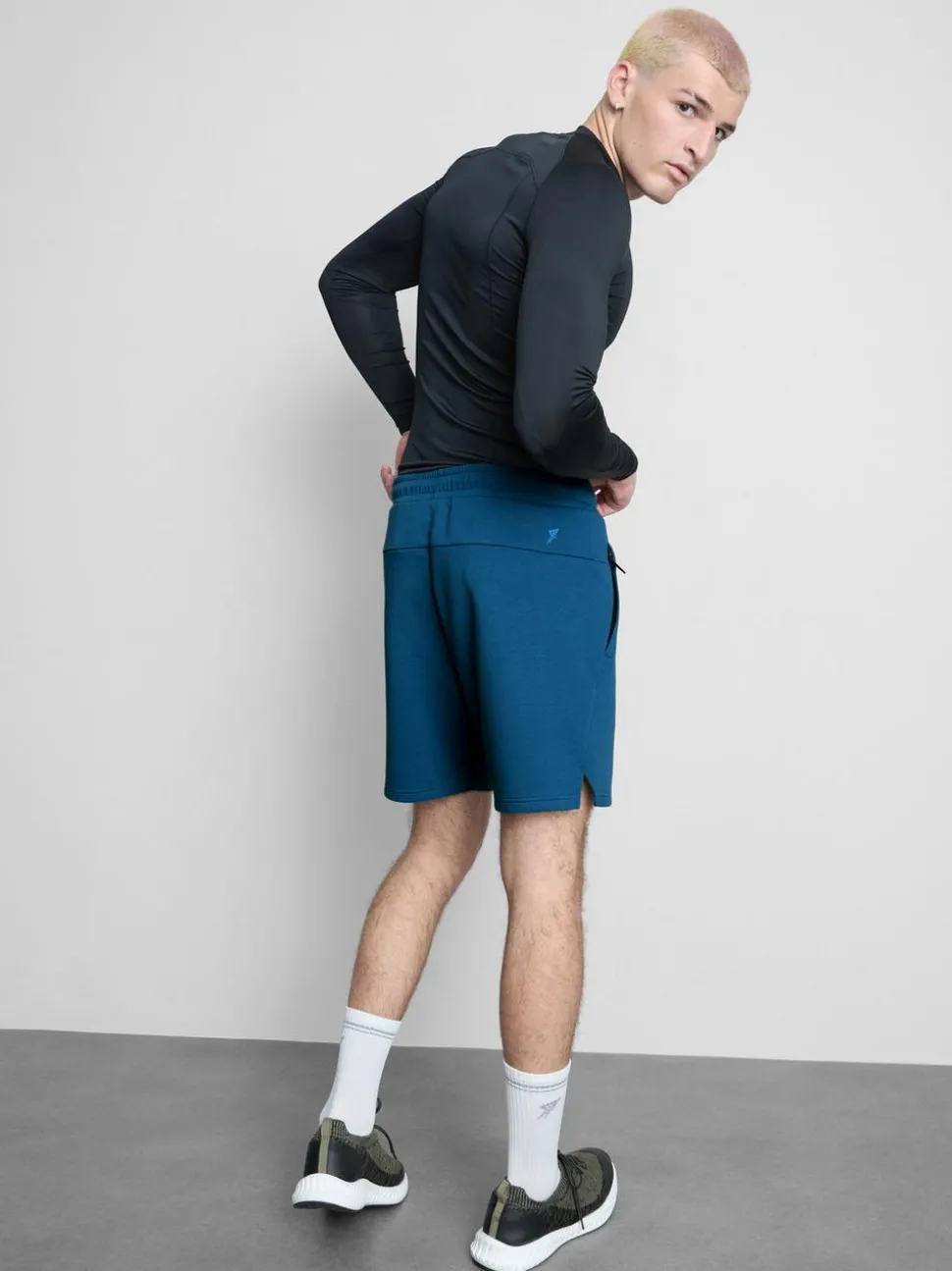 Trainingsshorts mit Kordelzug