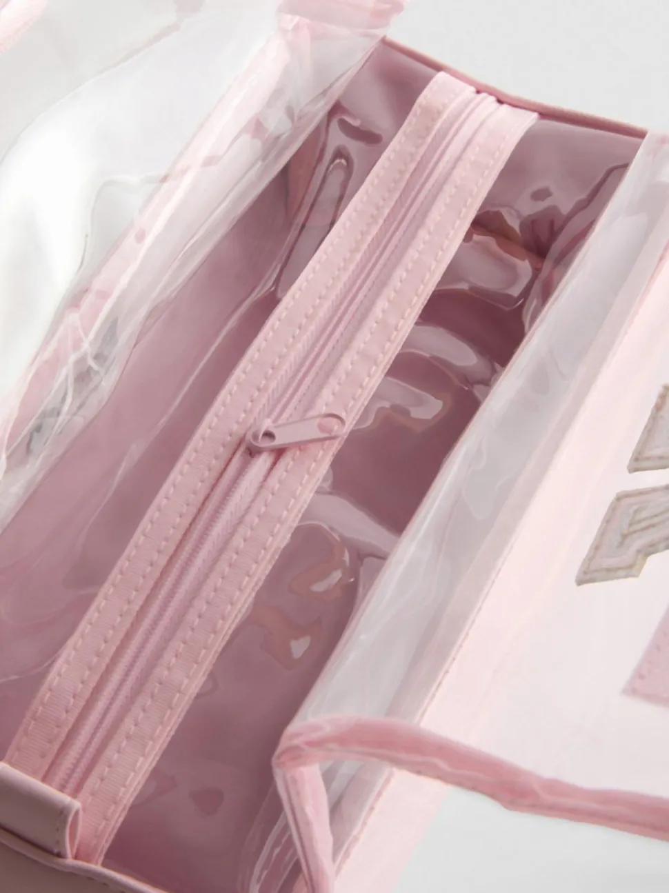 Transparente Make-up-Tasche mit Initiale