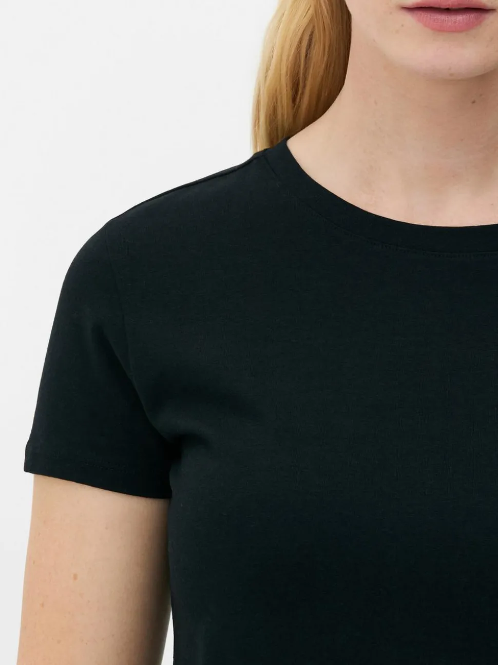 T-Shirt aus Stretch mit Rundhalsausschnitt