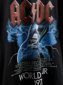 T-Shirt mit „AC/DC“ Grafik
