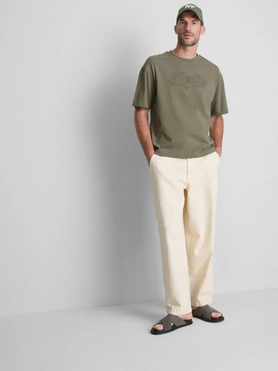 T-Shirt mit „Berlin“ Applikation