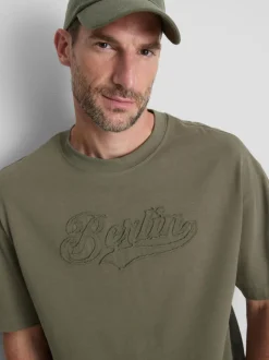 T-Shirt mit „Berlin“ Applikation