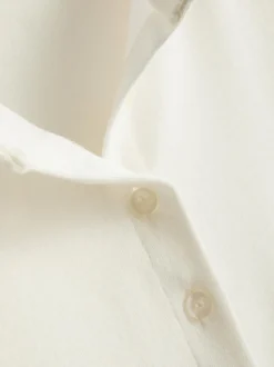 T-Shirt mit hohem Baumwollanteil und Knopfleiste