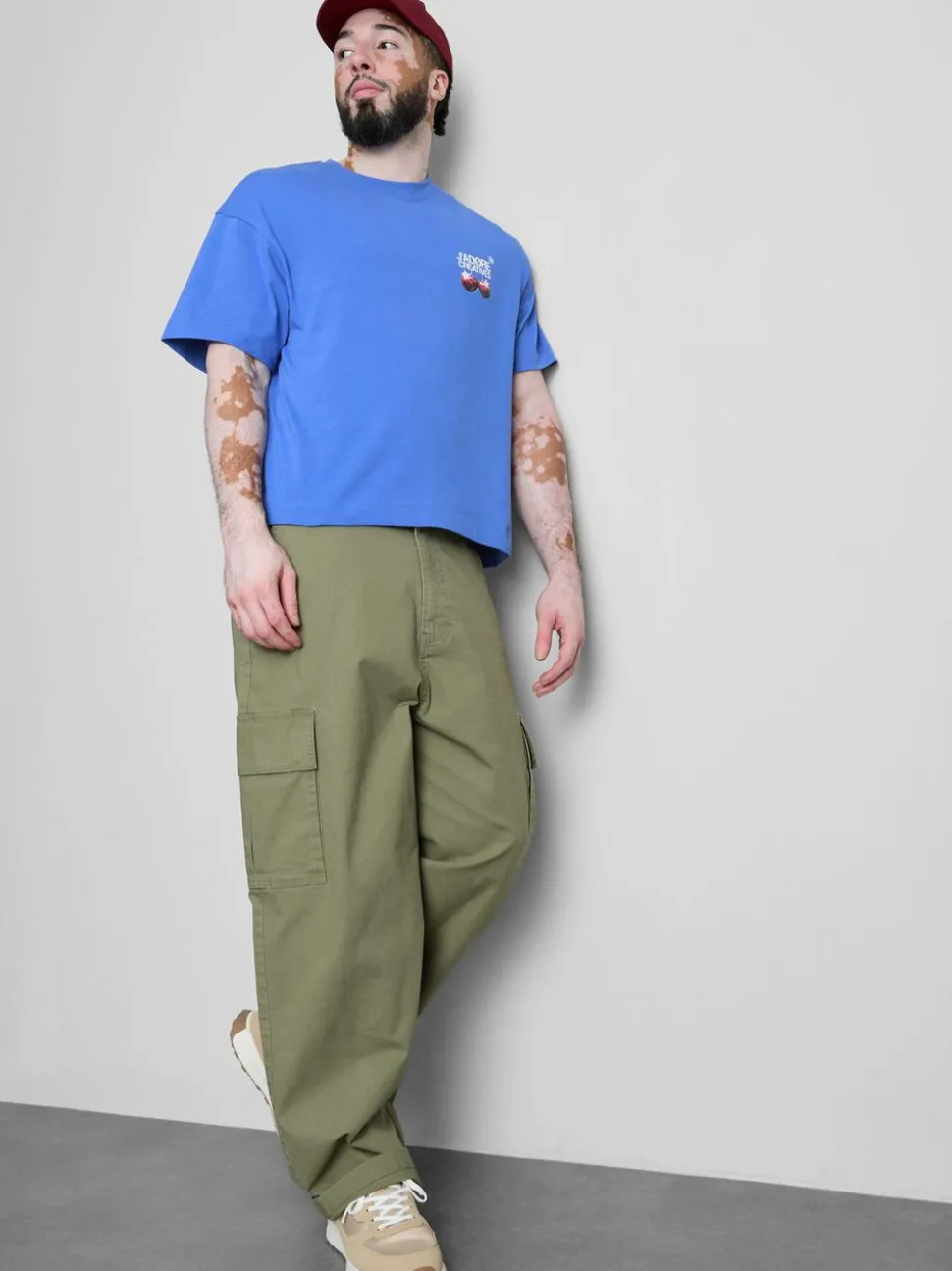 T-Shirt mit Kirschgrafik aus reiner Baumwolle