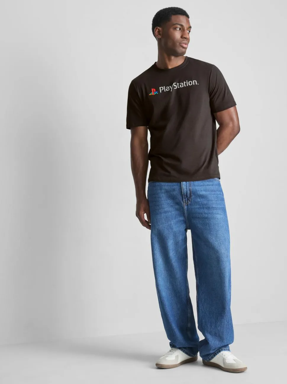 T-Shirt mit „PlayStation“ Logo