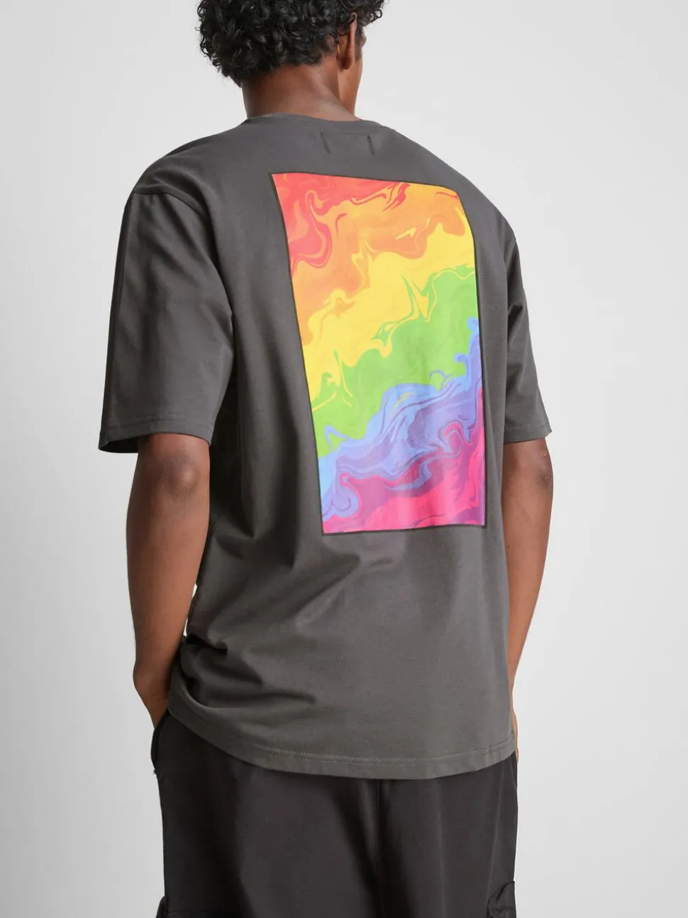 T-Shirt mit Pride-Herz-Grafik