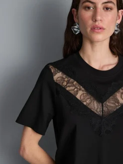 T-Shirt mit Spitzeneinsatz