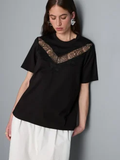 T-Shirt mit Spitzeneinsatz