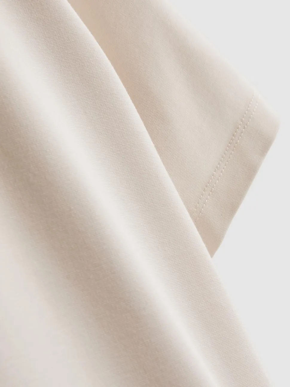 T-Shirt mit Spitzeneinsatz