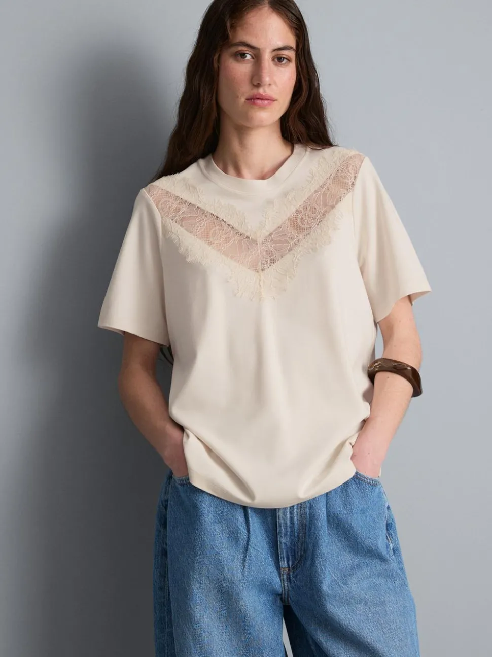 T-Shirt mit Spitzeneinsatz