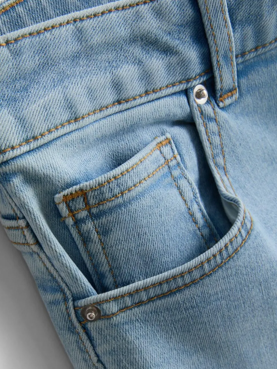 Ultimative Skinny Jeans mit hoher Leibhöhe