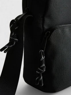 Umhängetasche mit Reißverschlussfach
