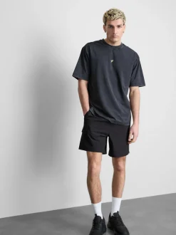 Verwaschenes Fitness-T-Shirt mit Grafik