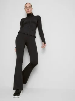 Weiche Leggings aus ausgestelltem Bein
