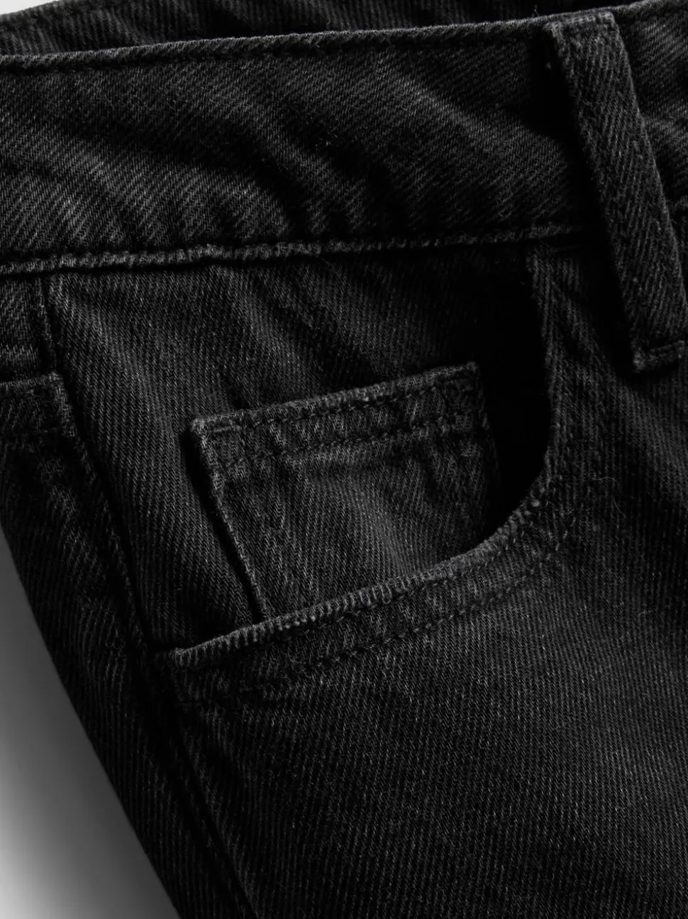 Weite Baumwoll-Jeans mit mittlerer Leibhöhe