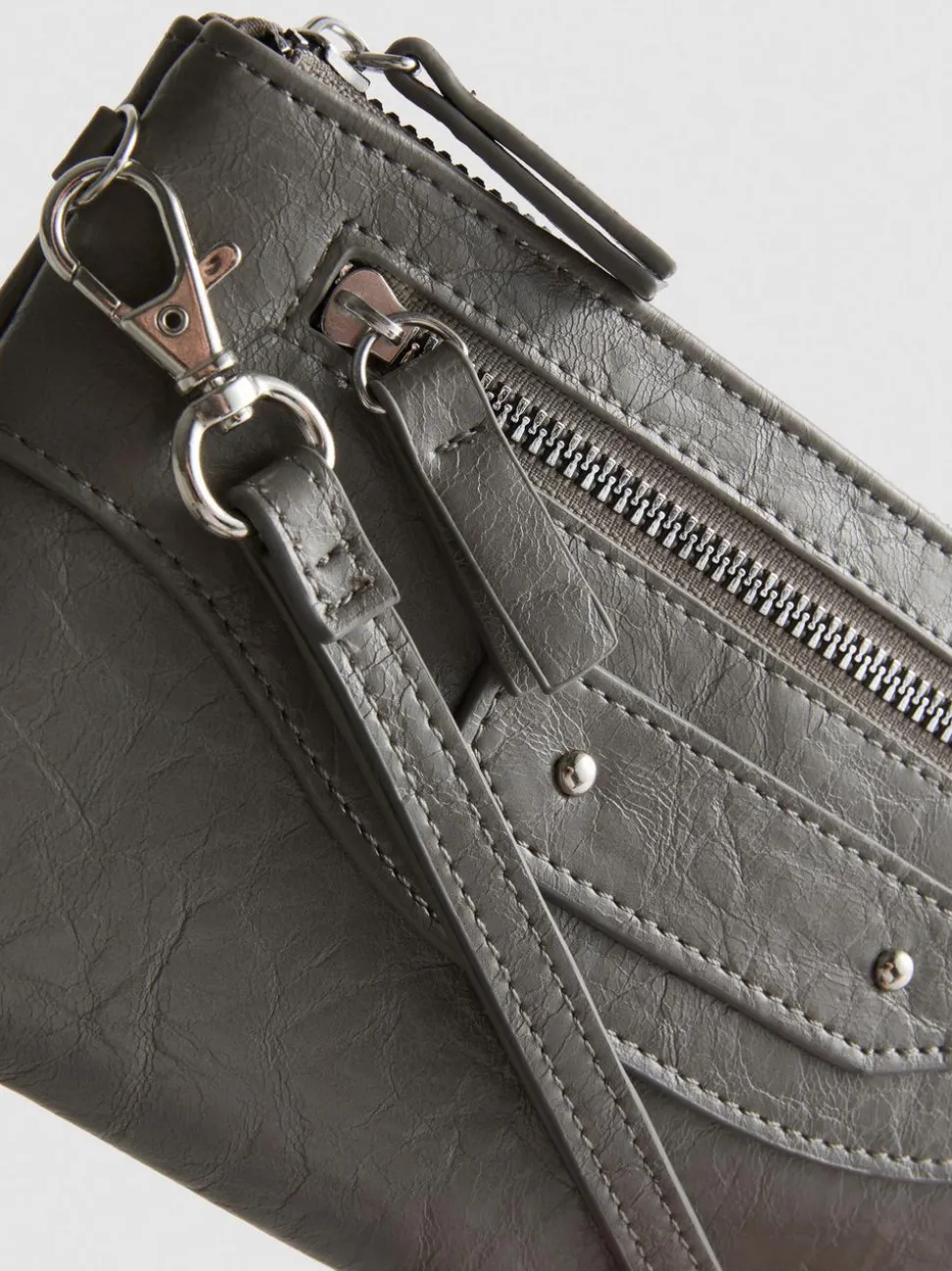 Wristlet-Tasche in Knitteroptik