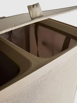 Wäschekorb mit zwei Fächern