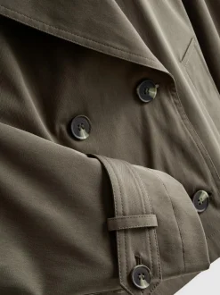Zweireihiger, gerade geschnittener Trenchcoat